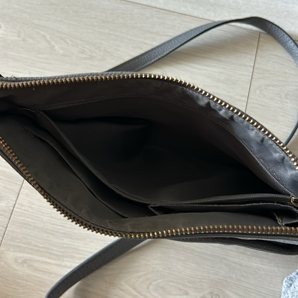 a new day grey crossbody purse - Picture 4 of 6